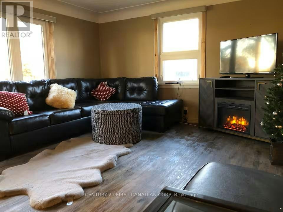 4578 Talbot Trail, Chatham-Kent, ON, N0P 2A0 - 7