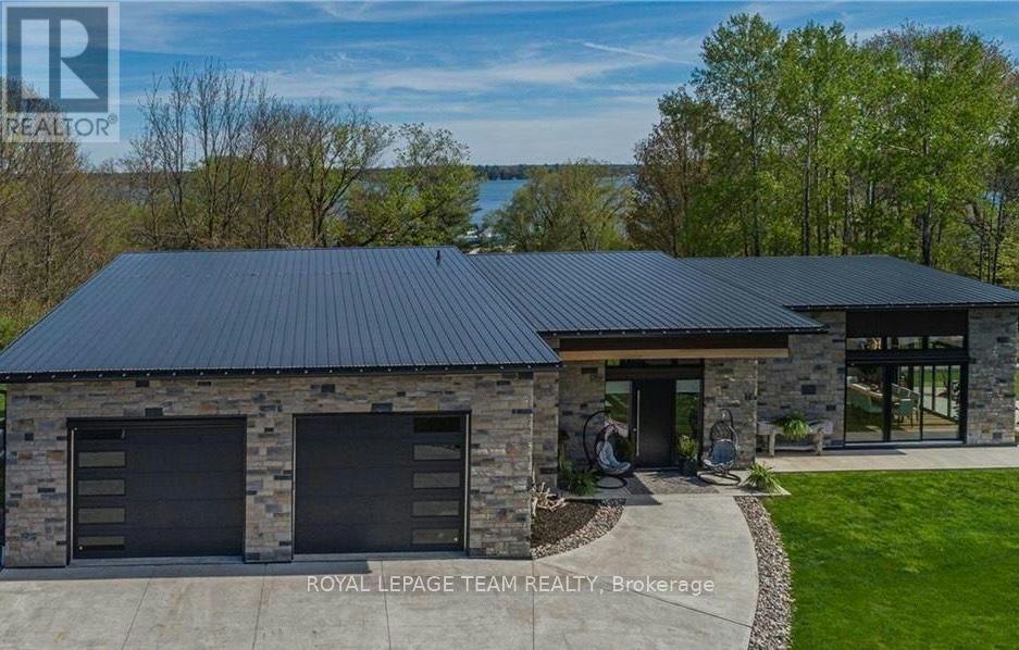 8 Headlands Way, Leeds and the Thousand Islands, ON, K0E 1R0