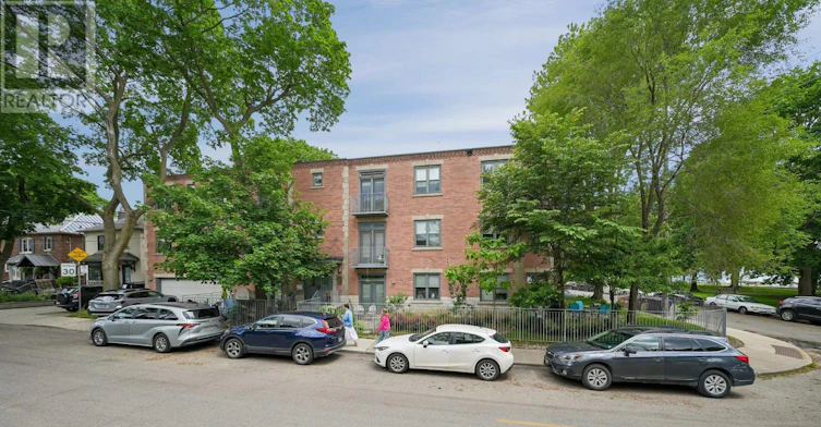 204-15 Glen Manor Drive, Toronto, ON, M4E 2X3 - 31