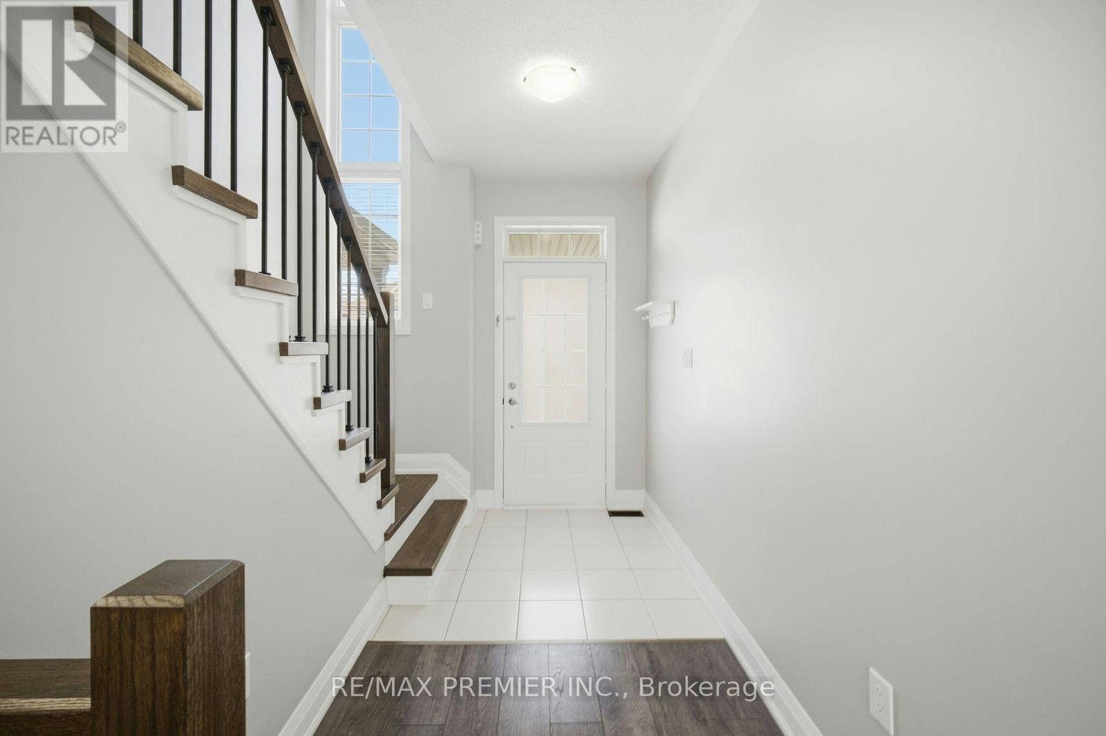 72 Luisa Street, Bradford West Gwillimbury, ON, L3Z 0P1 - 6