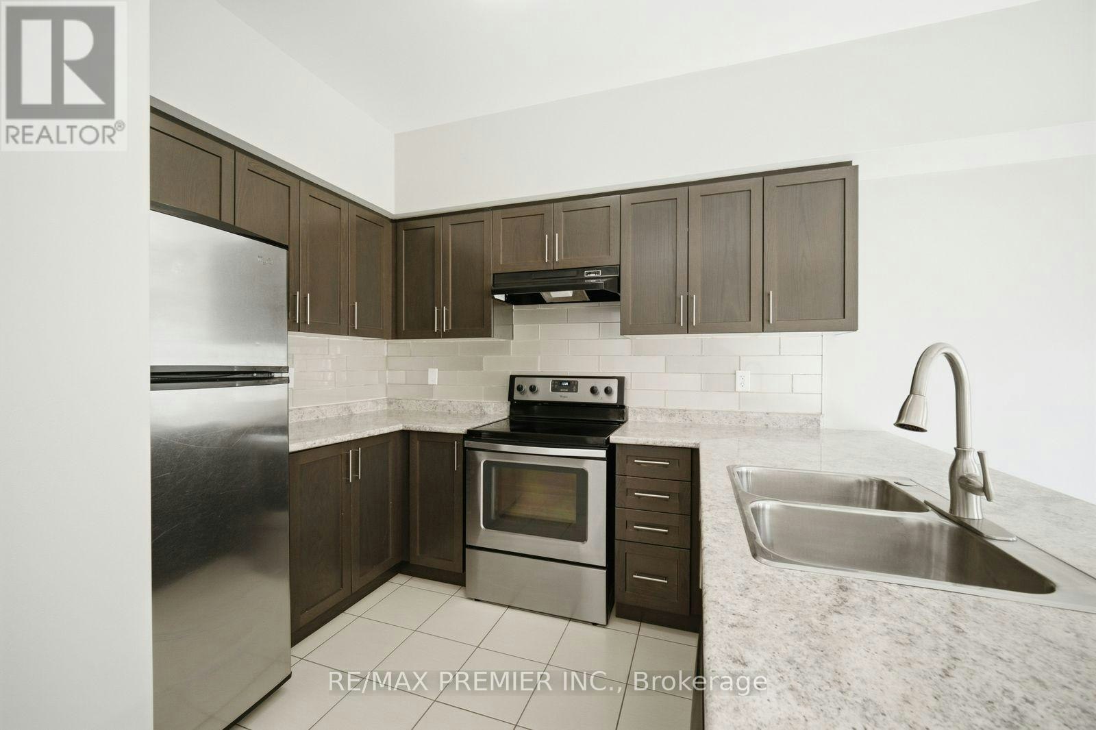 72 Luisa Street, Bradford West Gwillimbury, ON, L3Z 0P1 - 12