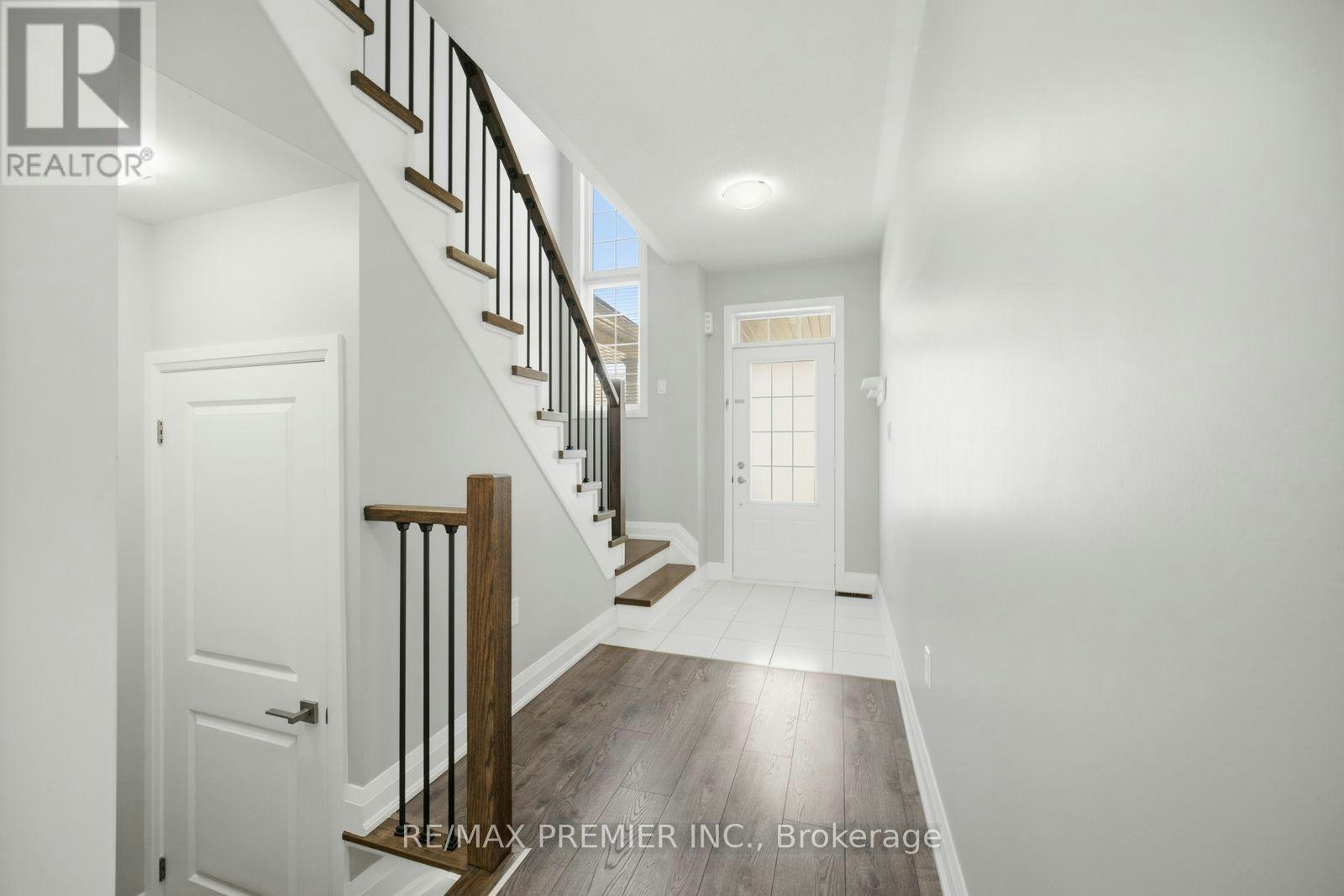 72 Luisa Street, Bradford West Gwillimbury, ON, L3Z 0P1 - 7
