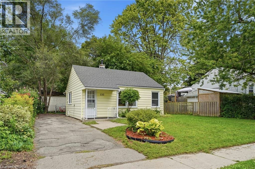 132 Spadina Road E, Kitchener, ON, N2M 3X4