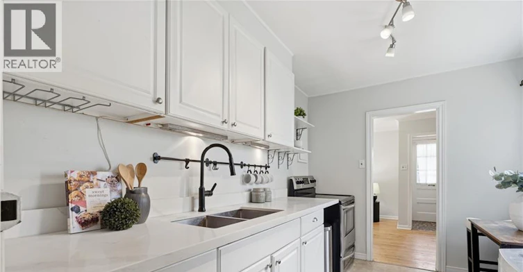 132 Spadina Road E, Kitchener, ON, N2M 3X4 - 6
