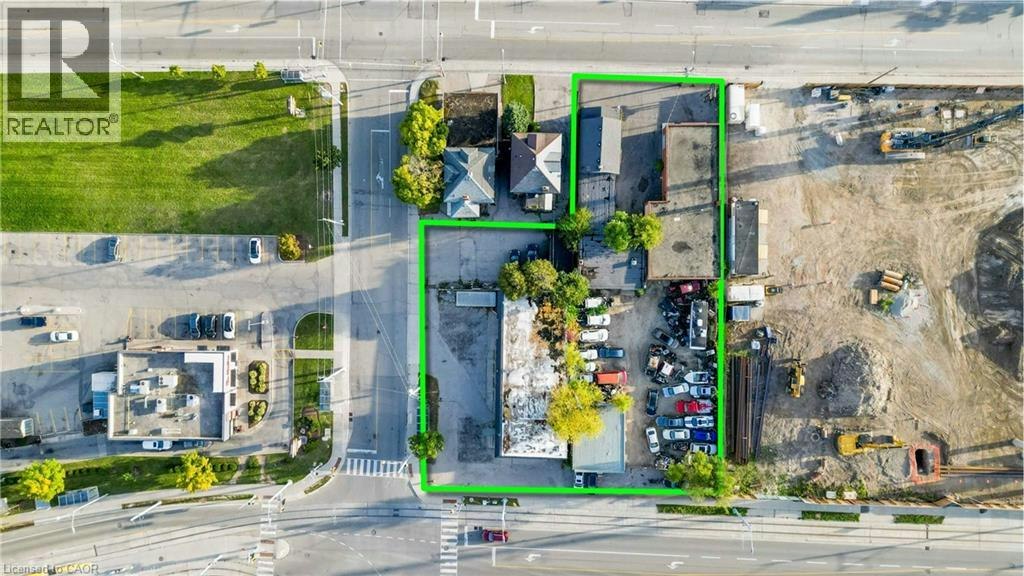 983 & 991 512-516-995 520 King Charles St. E St Street E, Kitchener, ON, N2G 2R2