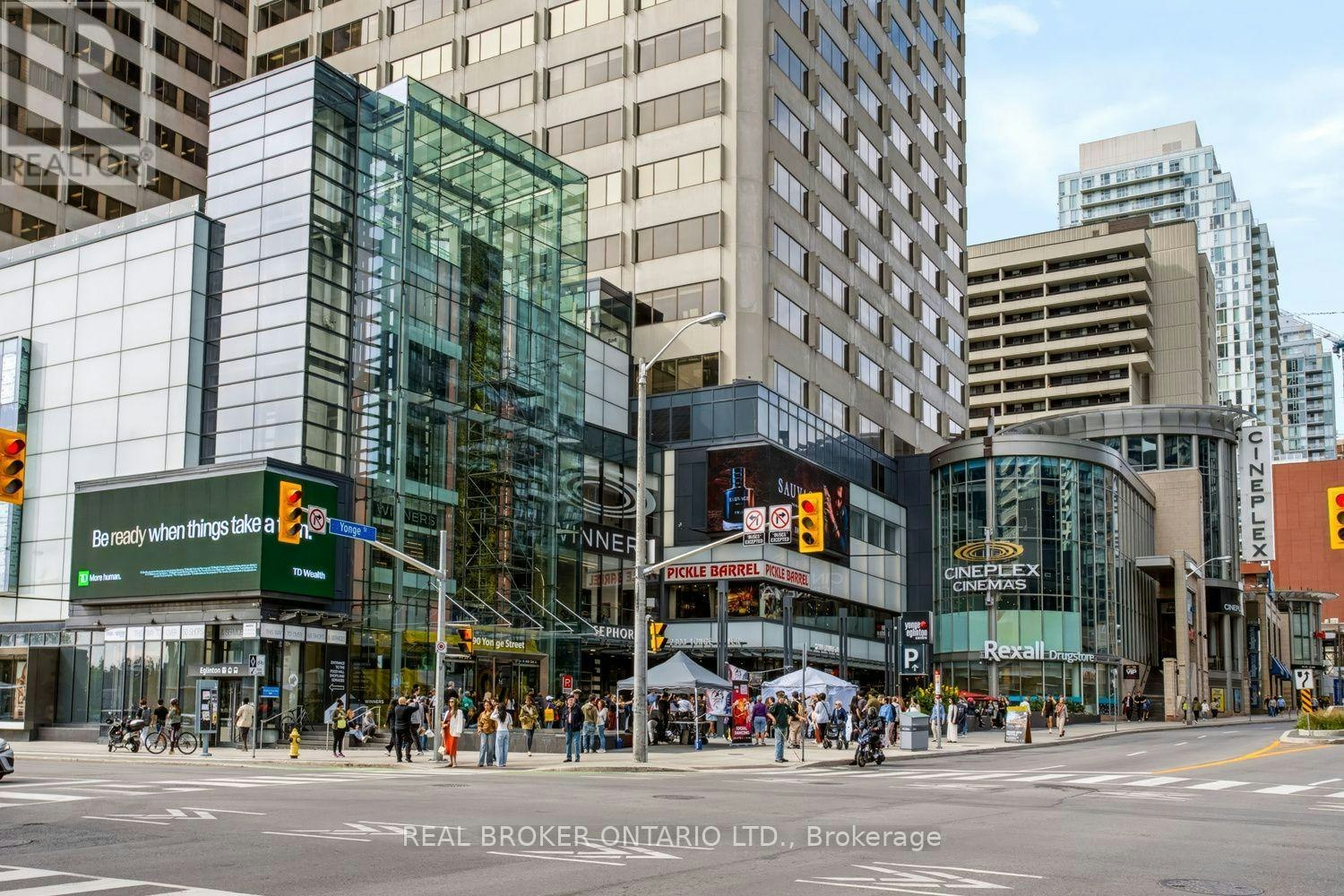 4207-2221 Yonge Street, Toronto, ON, M4S 2B4 - 23
