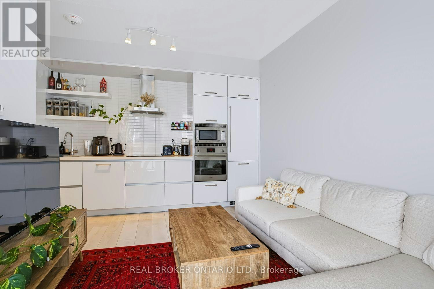 4207-2221 Yonge Street, Toronto, ON, M4S 2B4 - 2