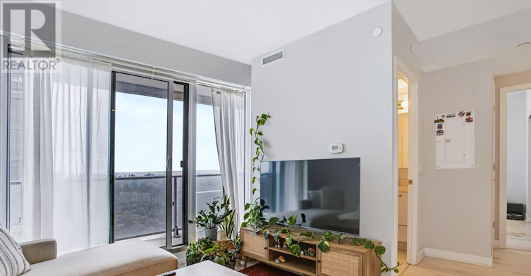 4207-2221 Yonge Street, Toronto, ON, M4S 2B4 - 7
