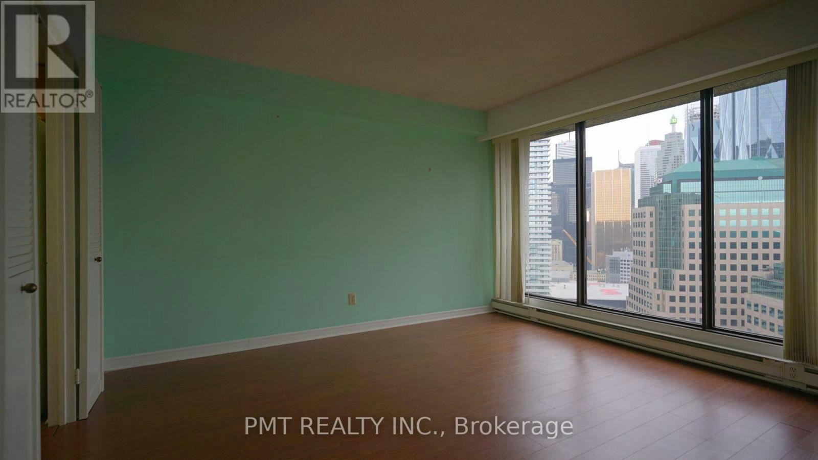 3107-65 Harbour Square, Toronto, ON, M5J 2L4 - 5