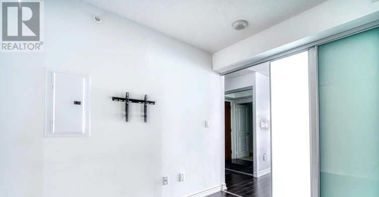 1024-386 Yonge Street, Toronto, ON, M6B 0A5 - 5
