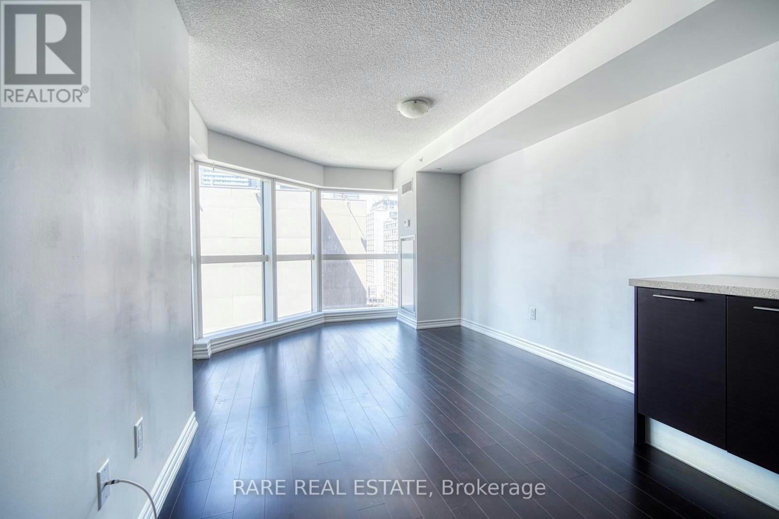 1024-386 Yonge Street, Toronto, ON, M6B 0A5 - 11