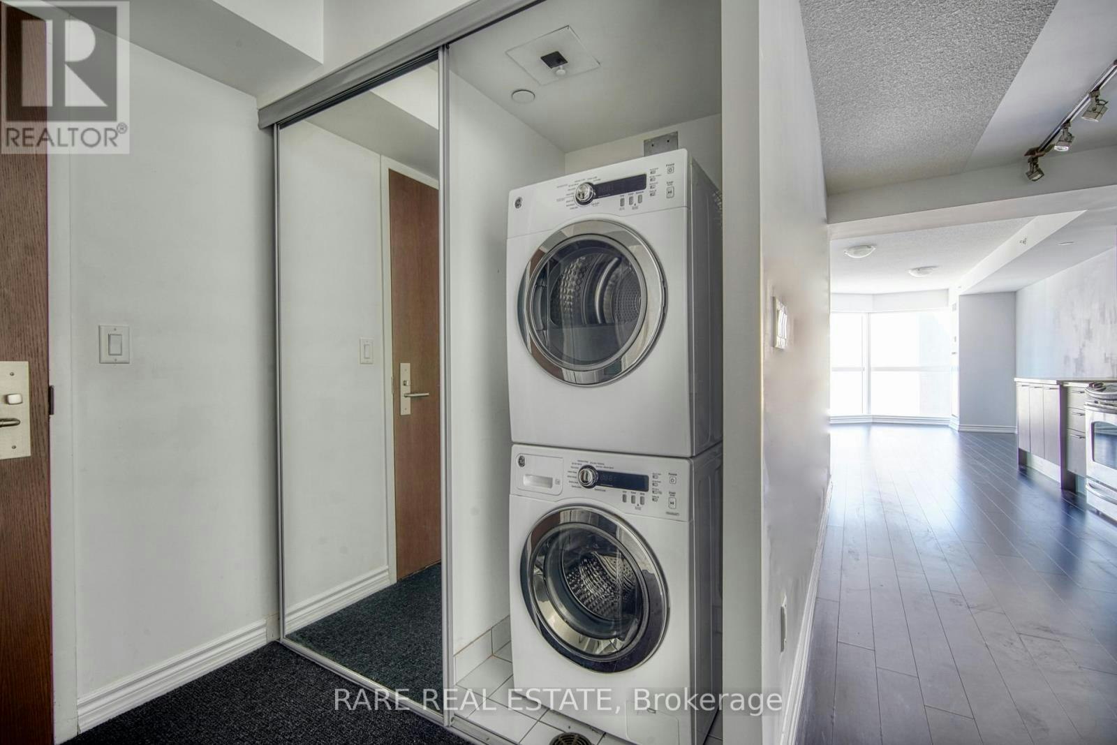 1024-386 Yonge Street, Toronto, ON, M6B 0A5 - 15