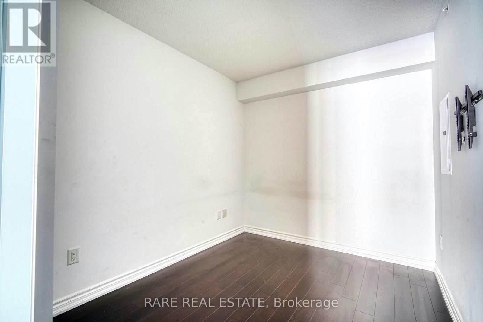 1024-386 Yonge Street, Toronto, ON, M6B 0A5 - 3