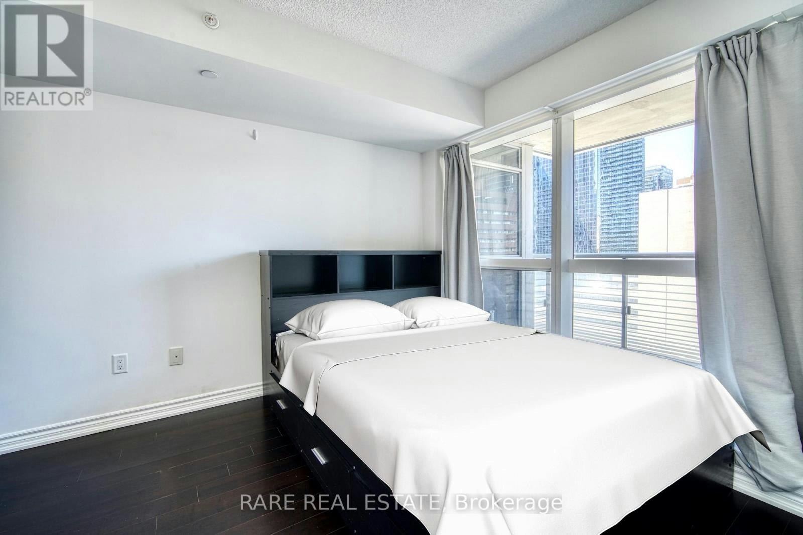 1024-386 Yonge Street, Toronto, ON, M6B 0A5 - 12