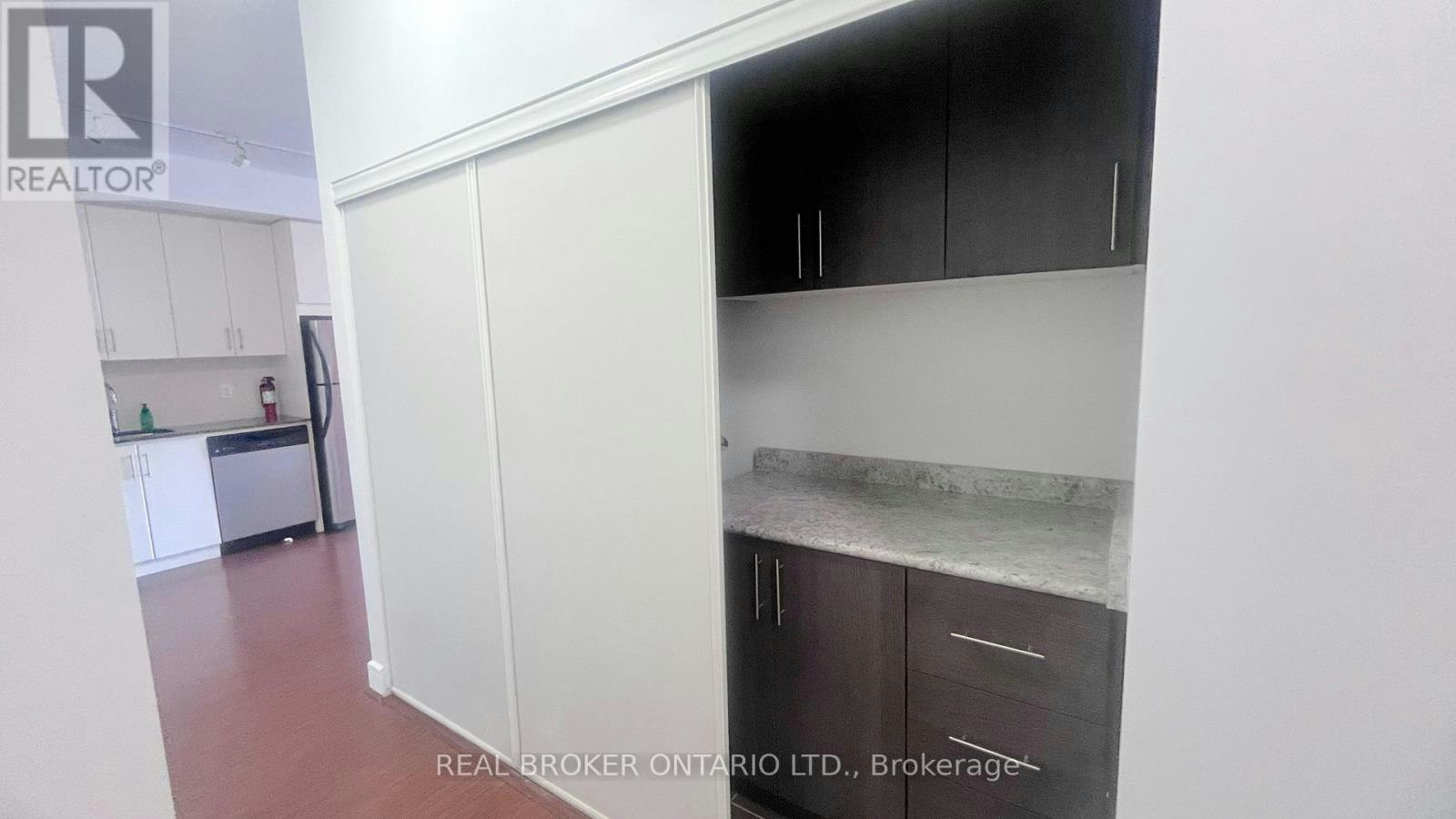 1702-112 George Street, Toronto, ON, M5A 2M5 - 7