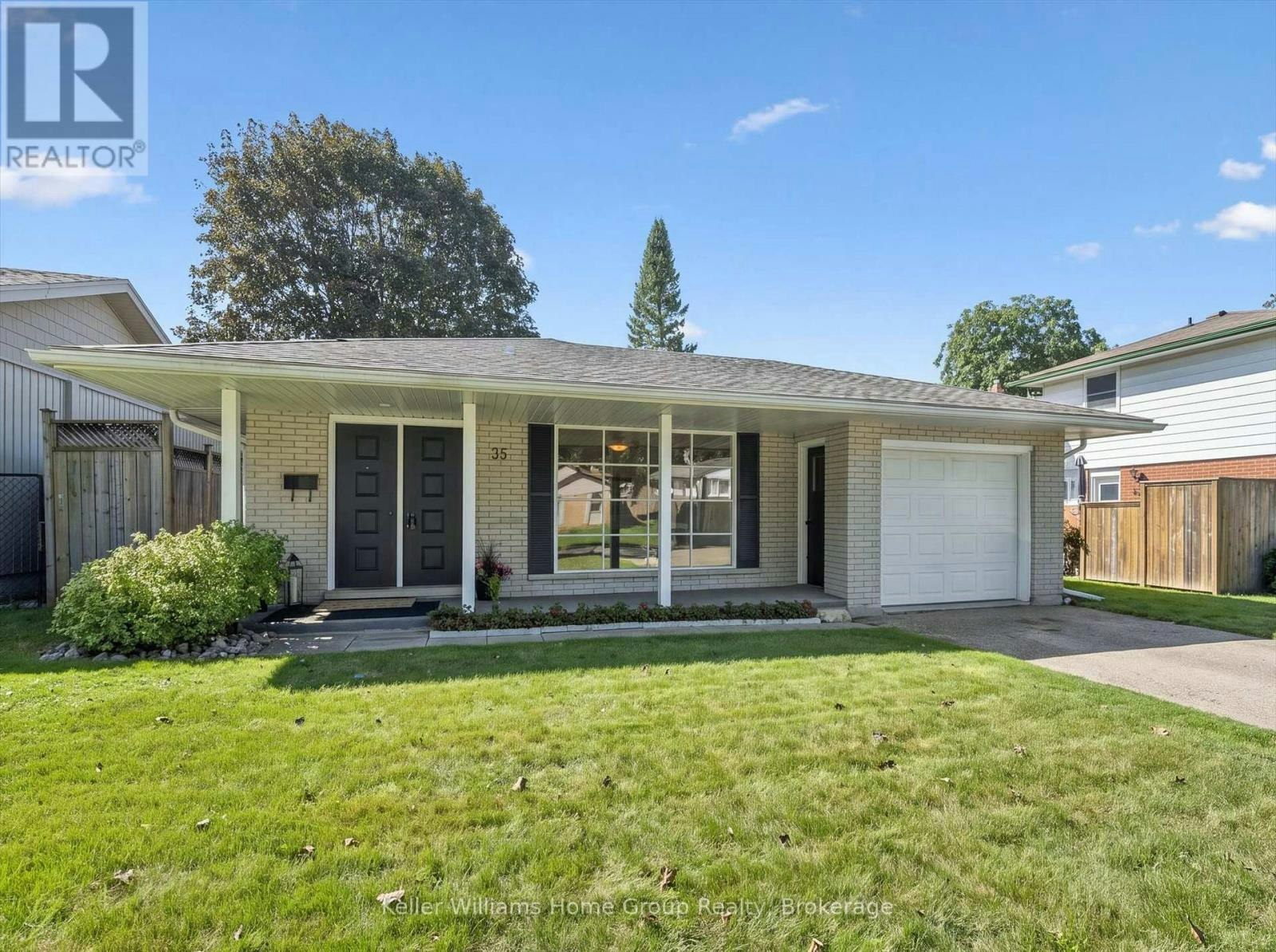 35 Crosby Drive, Kitchener, ON, N2B 2K9