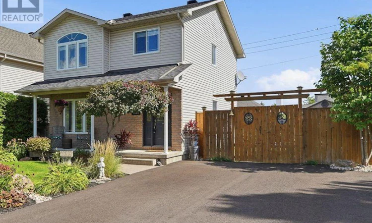 3365 Elie Crescent