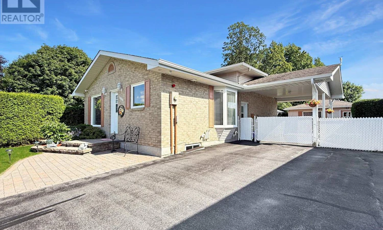 1888 Belvedere Crescent