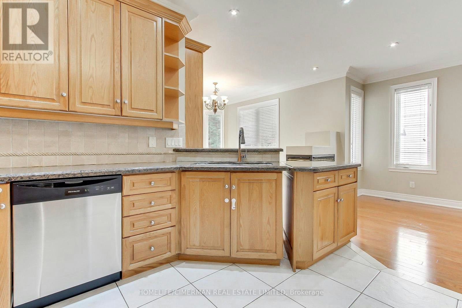 61 Pemberton Road, Richmond Hill, ON, L4C 3T5 - 13