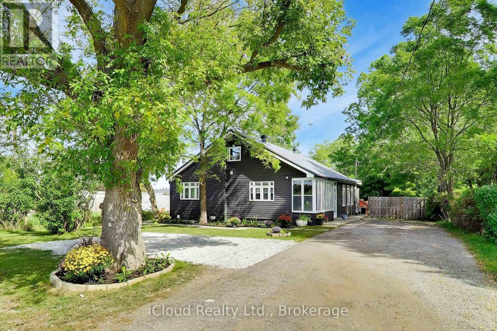 16175 Jane Street, King, ON, L7B 0G3