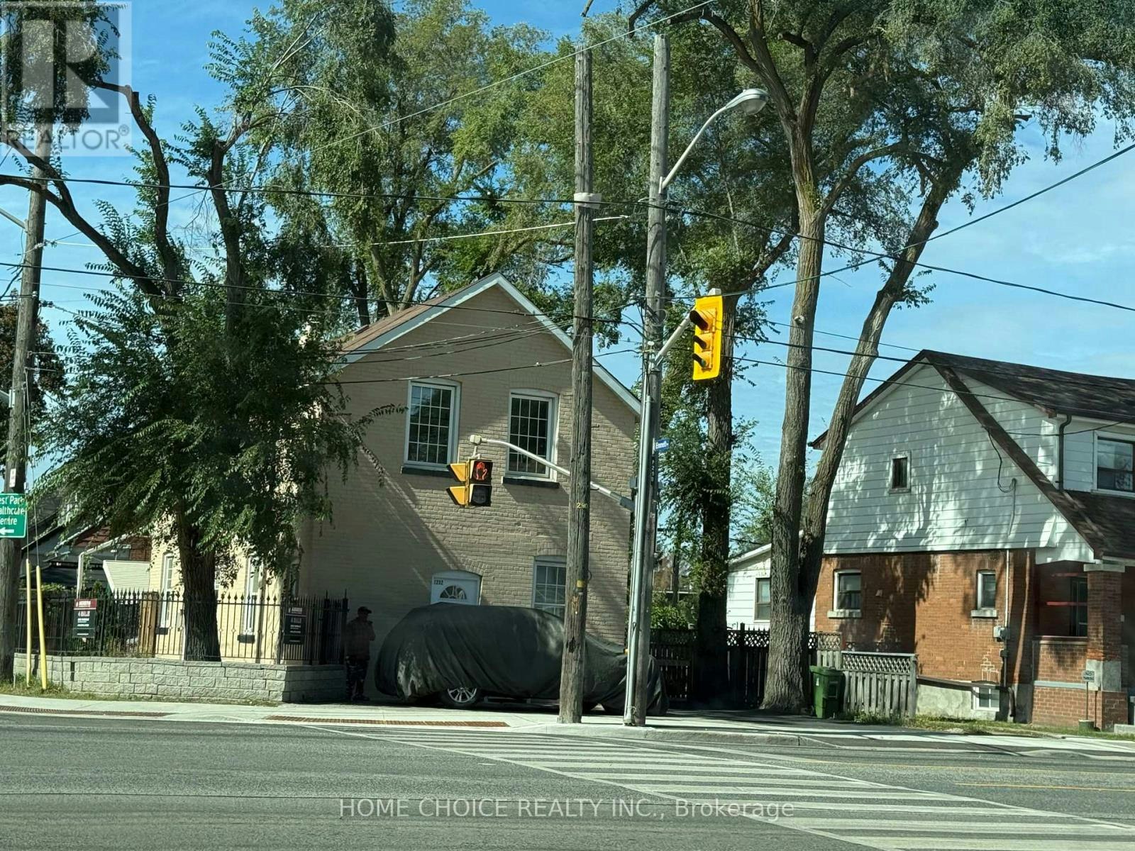 1232 Jane Street, Toronto, ON, M6M 4X8