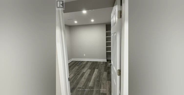 25 Wasaga Road, Brampton, ON, L6X 3B1 - 3