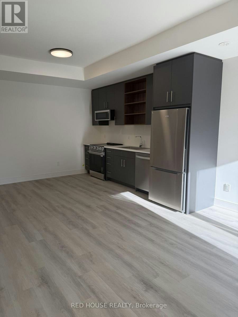 214 Ellis Avenue, St. Catharines, ON, L2P 0H2 - 3