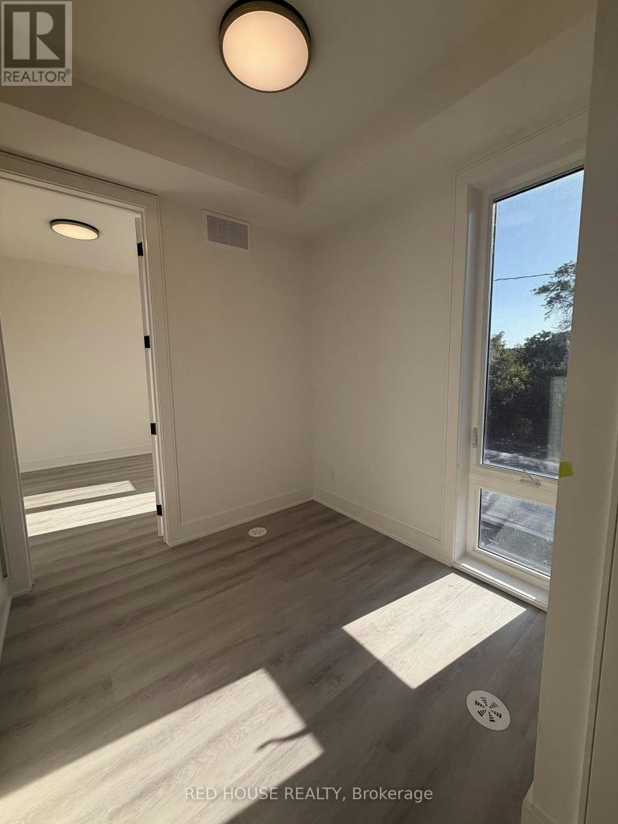 214 Ellis Avenue, St. Catharines, ON, L2P 0H2 - 10