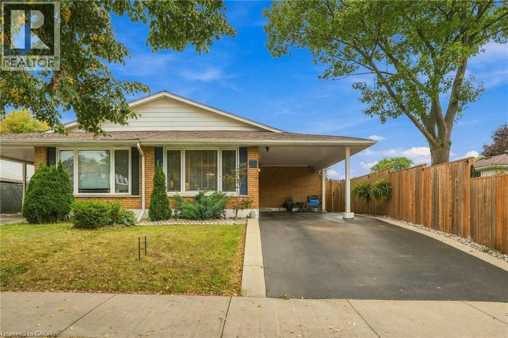10 Courtland Avenue, Hamilton, ON, L9C 5Z2