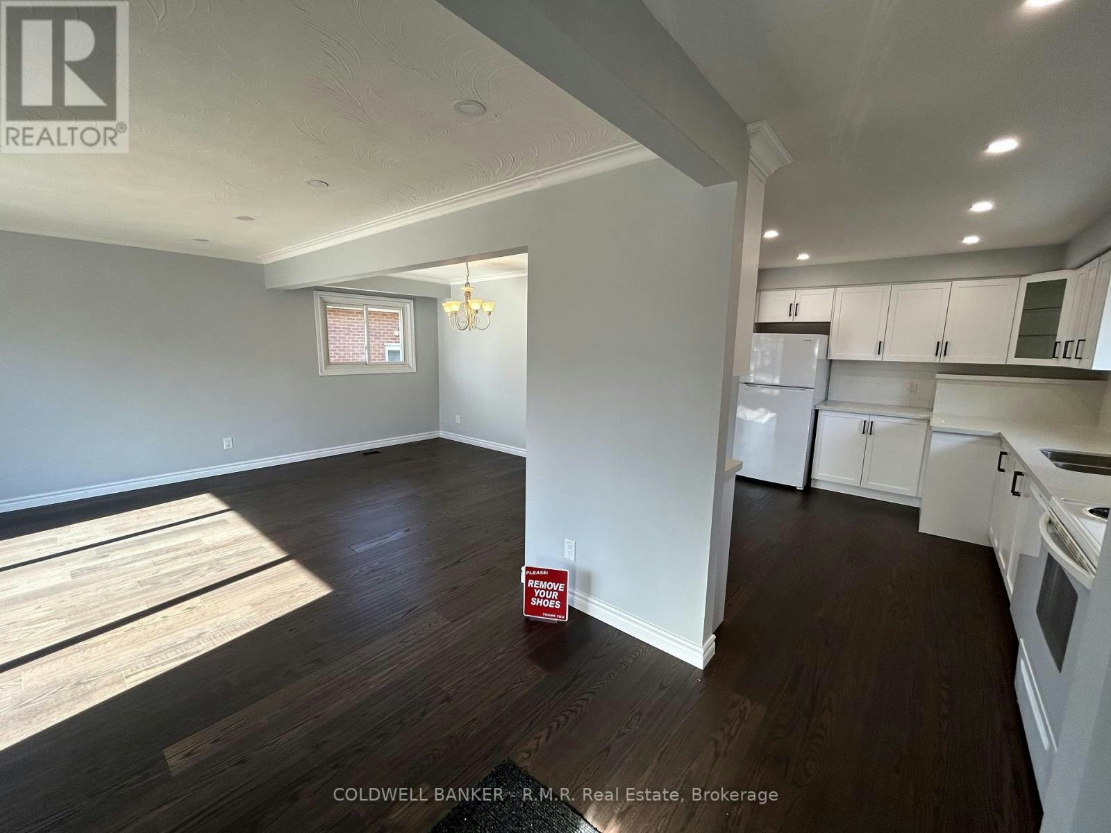 MAIN-125 Cabot Street, Oshawa, ON, L1J 5R8 - 6
