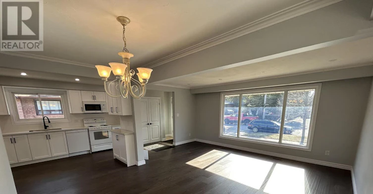 MAIN-125 Cabot Street, Oshawa, ON, L1J 5R8 - 5