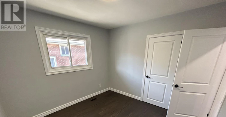 MAIN-125 Cabot Street, Oshawa, ON, L1J 5R8 - 16