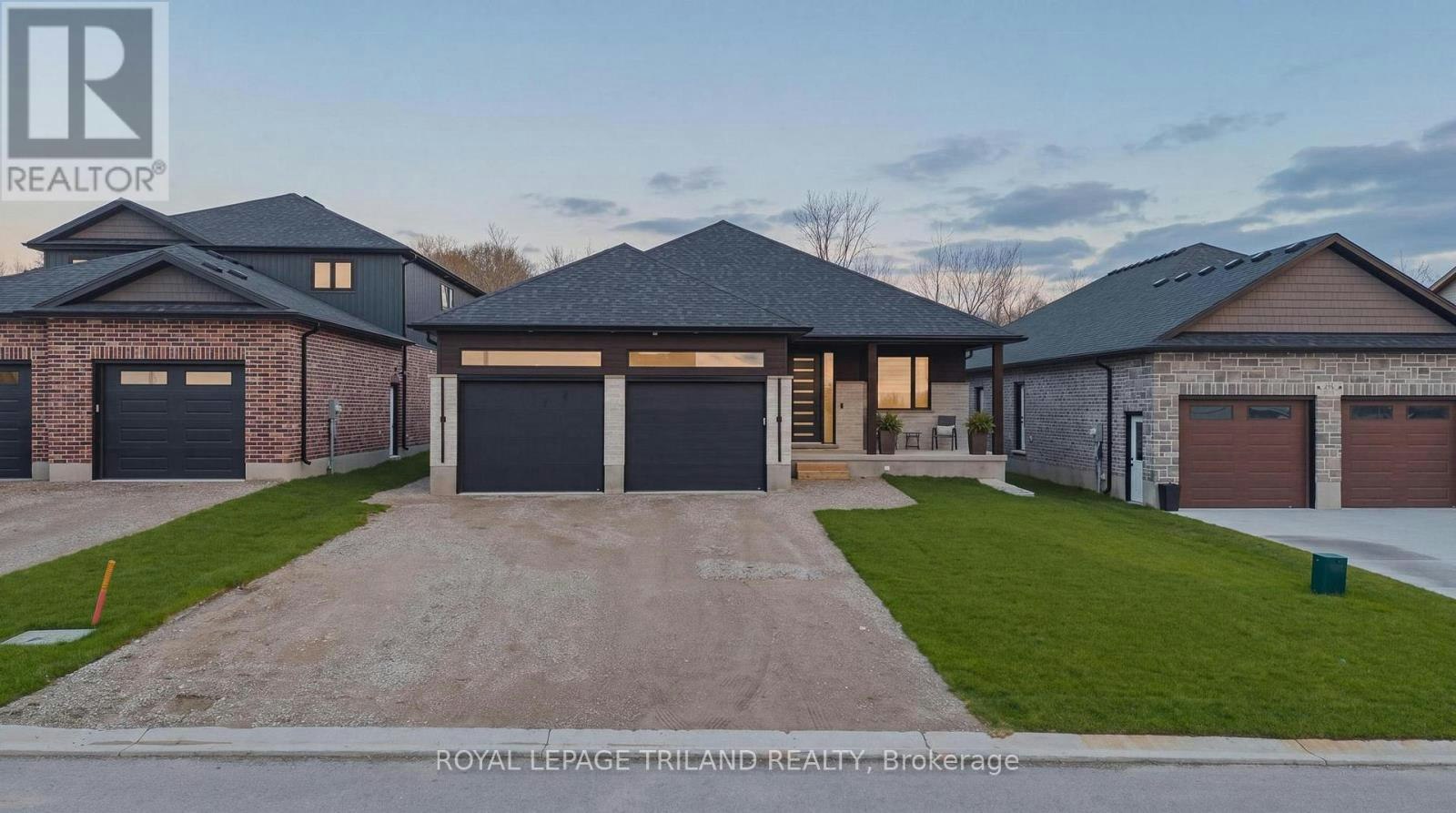 62 Avery Place, Perth East, ON, N0K 1M0