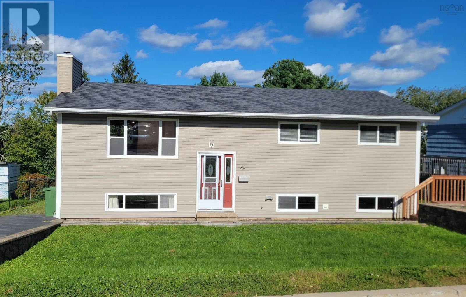 33 Coles Road, Lower Sackville, NS, B4C 1T9