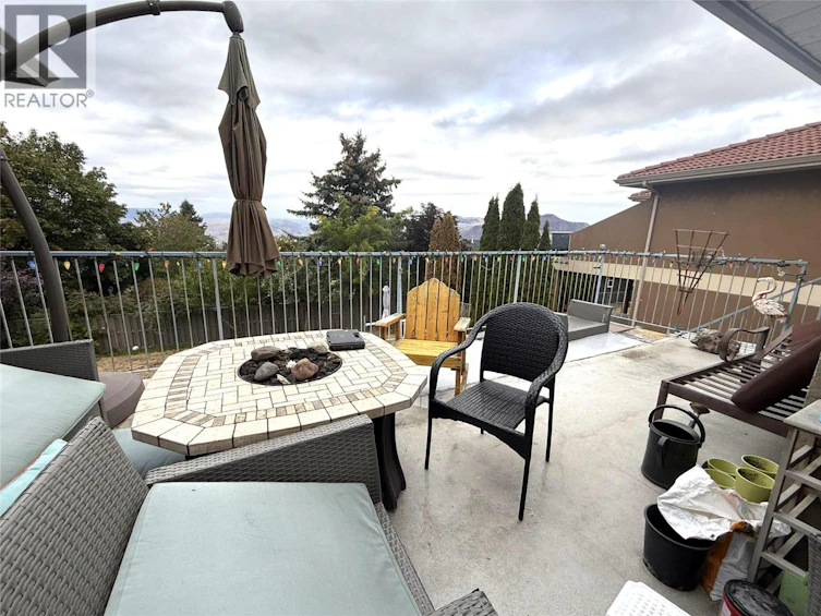 2019 Steeple Court, Kamloops, BC, V2E 2M2 - 7