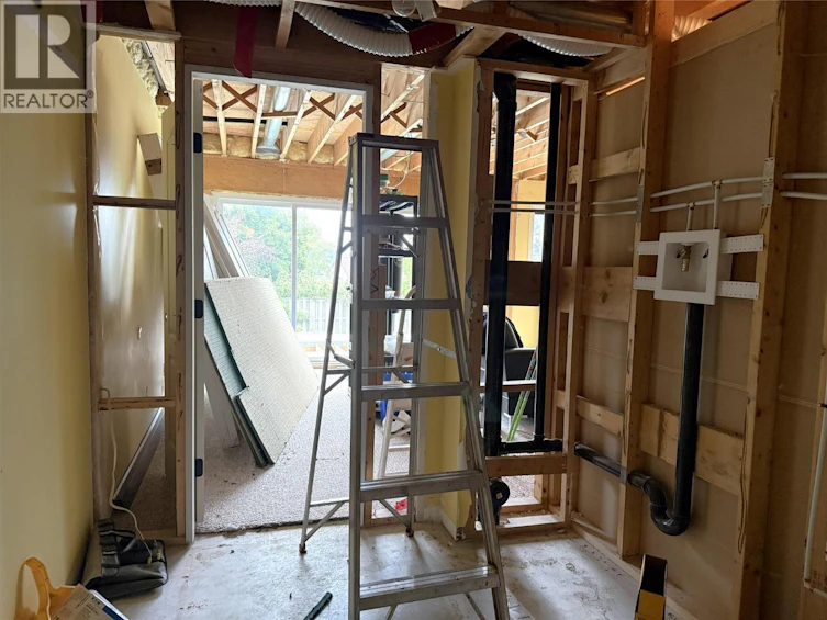 2019 Steeple Court, Kamloops, BC, V2E 2M2 - 16