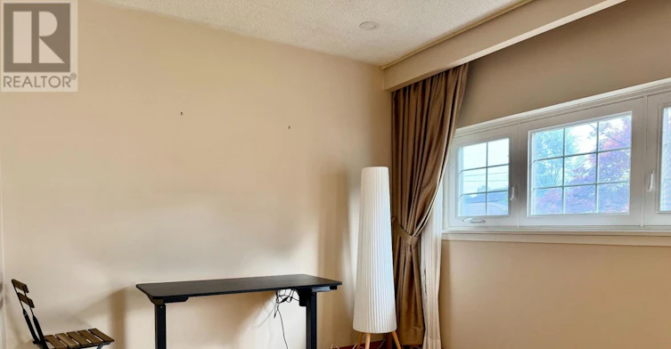 64 Grove Park Crescent, Toronto, ON, M2J 2C8 - 2
