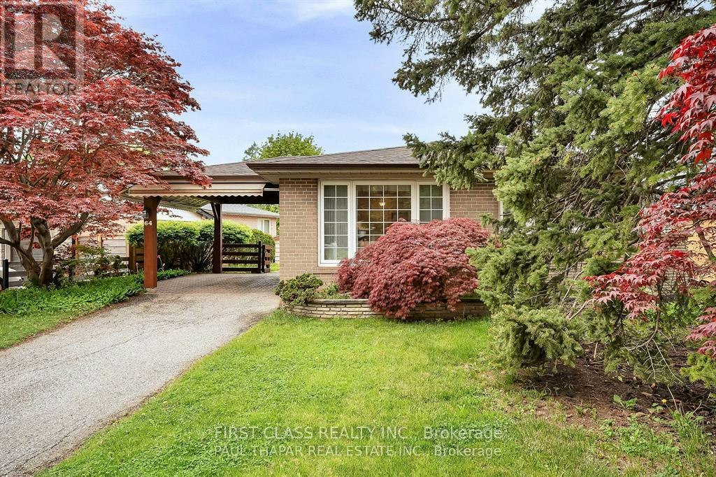 64 Grove Park Crescent, Toronto, ON, M2J 2C8