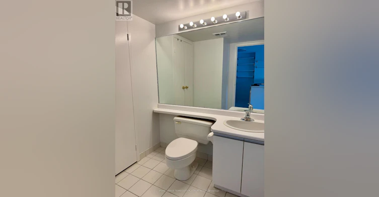 2409-10 Yonge Street, Toronto, ON, M5E 1R4 - 6