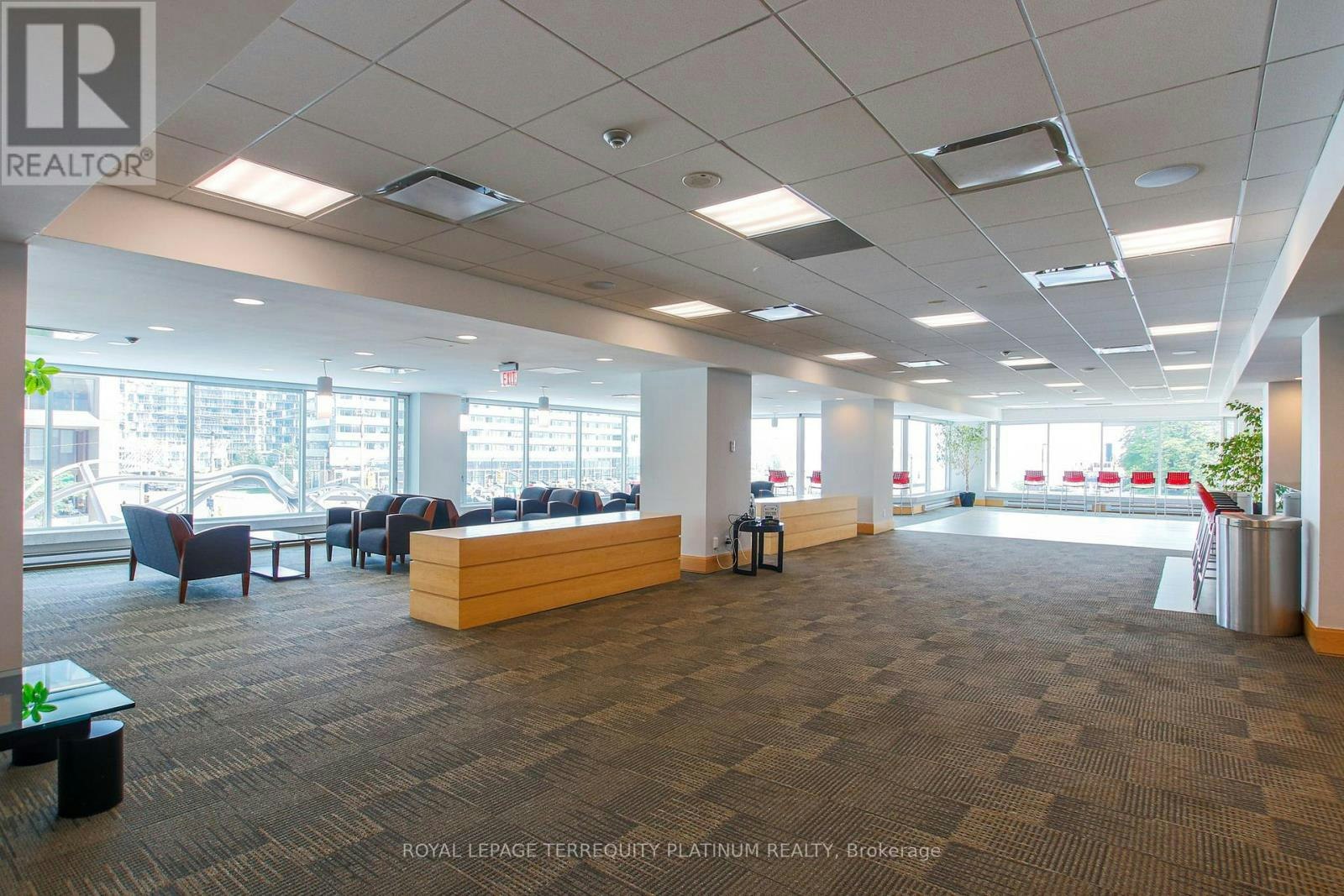 2409-10 Yonge Street, Toronto, ON, M5E 1R4 - 17