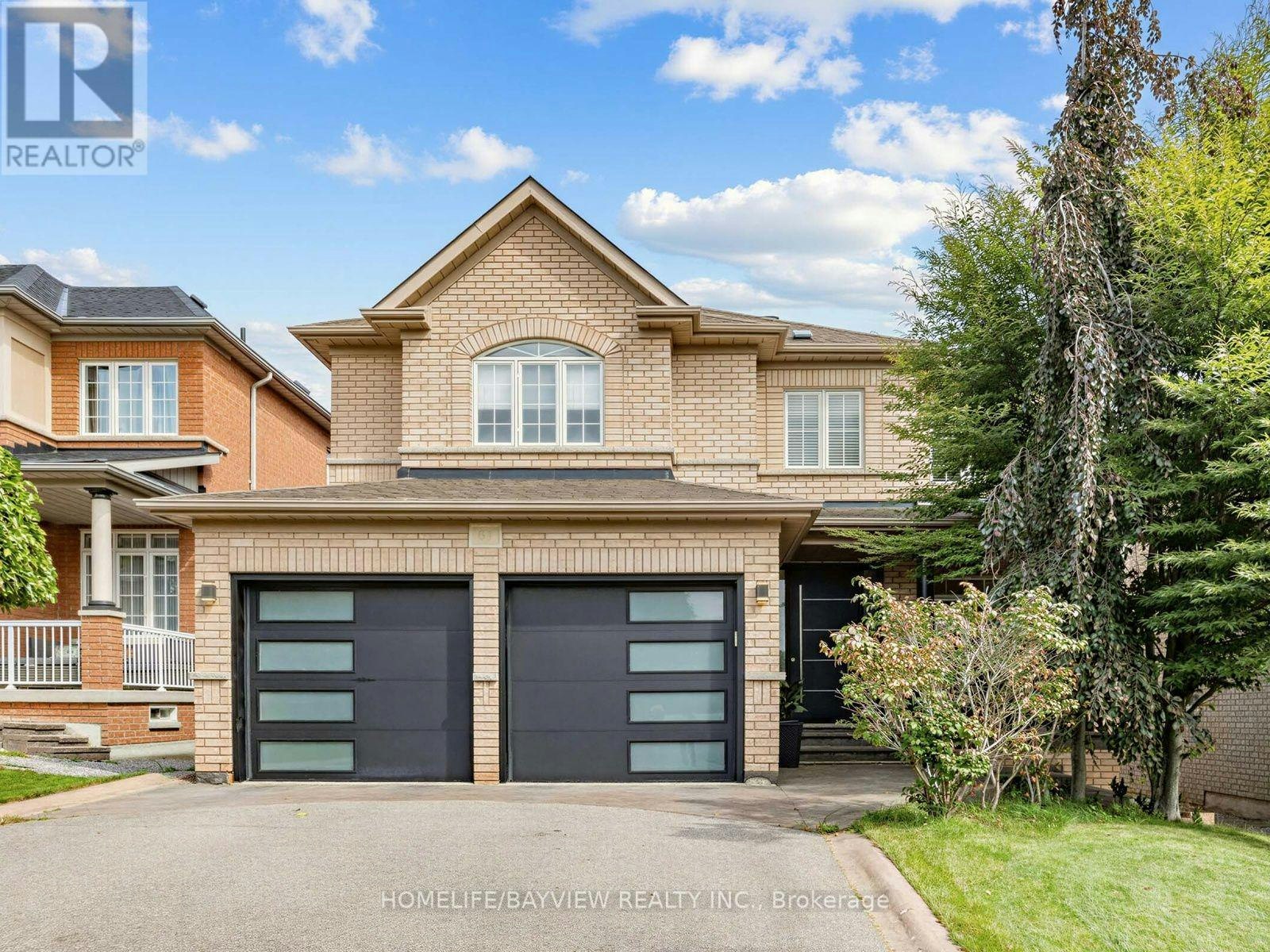 61 Wolf Trail Crescent, Richmond Hill, ON, L4E 4K5