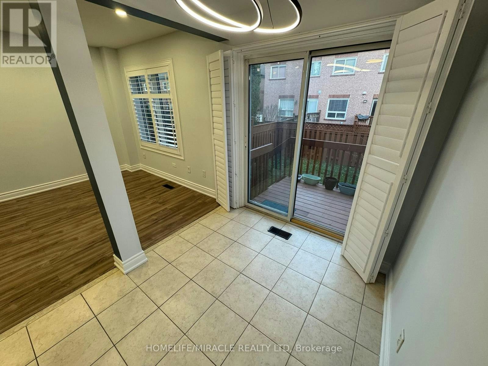3918 Zenith Court, Mississauga, ON, L5N 7H7 - 9