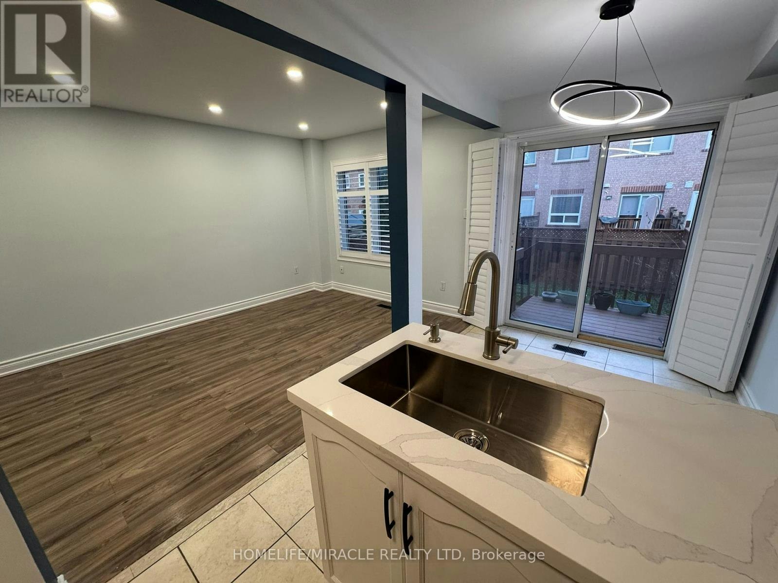3918 Zenith Court, Mississauga, ON, L5N 7H7 - 8