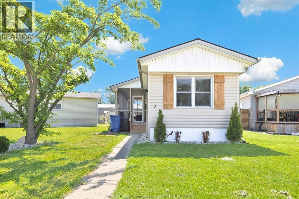 3 Lilac, Essex, ON, N0R 1J0