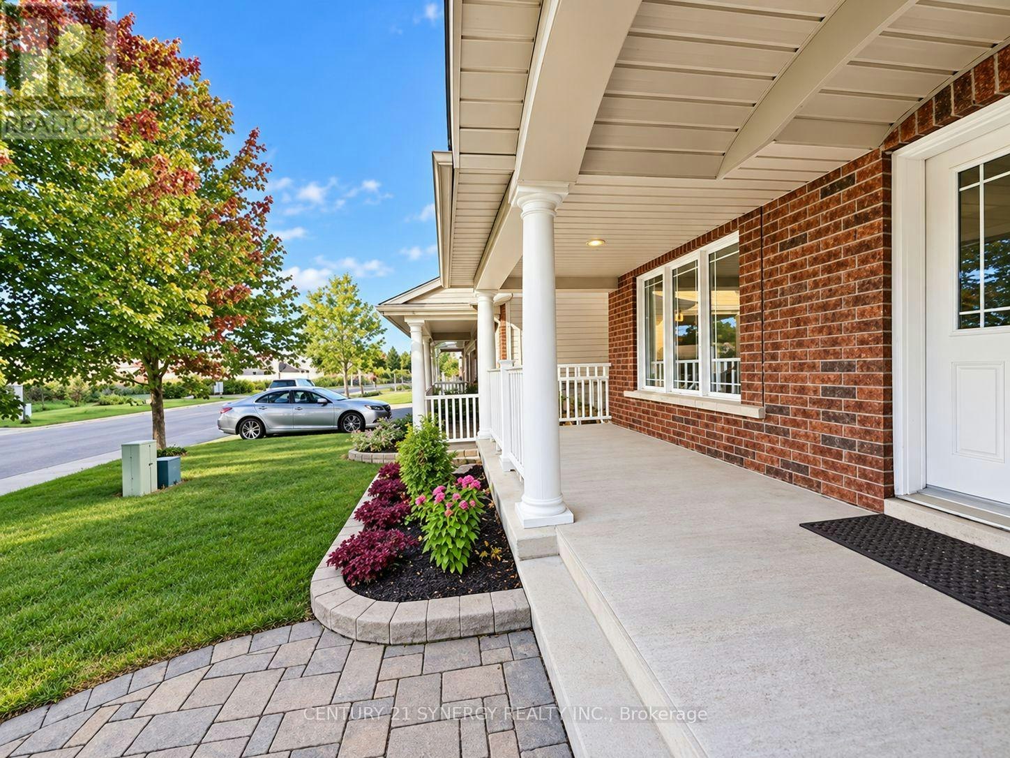 1075 Goward Drive, Ottawa, ON, K2W 0A4 - 2