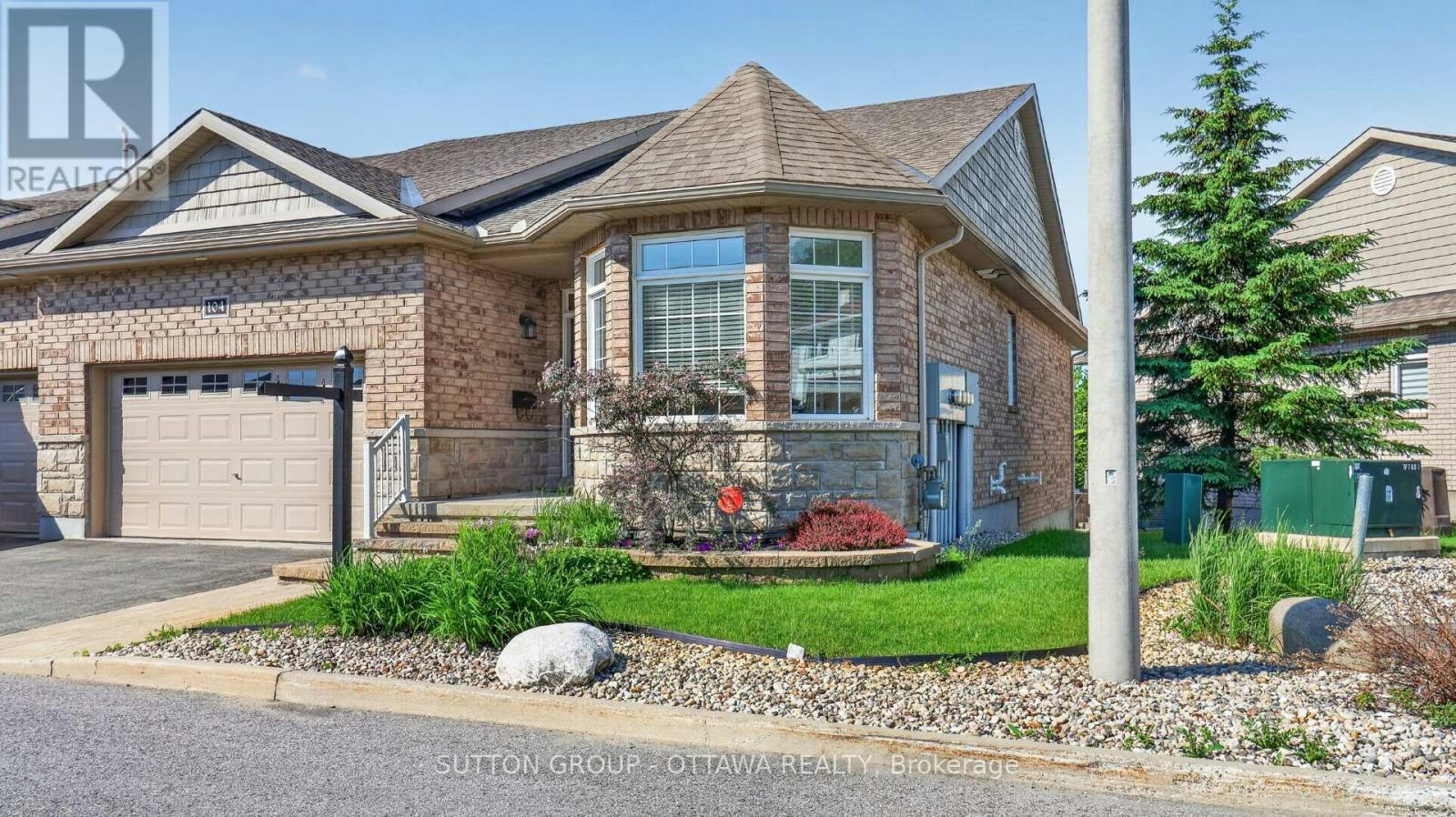 104 Passageway Private, Ottawa, ON, K2M 1H6