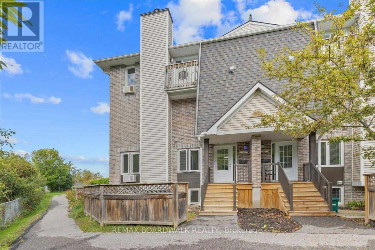 6-7 Timberview Way, Ottawa, ON, K2H 9M5