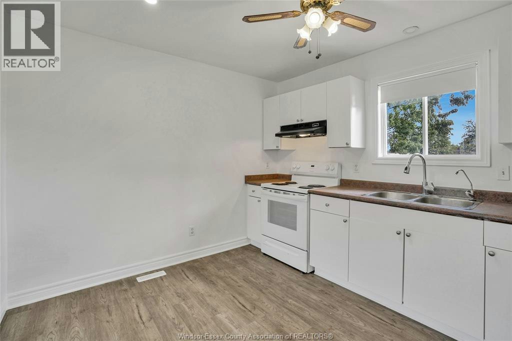 1272 Pacific SOUTH, Windsor, ON, N8X 5A2 - 8