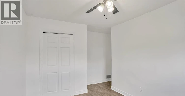 1272 Pacific SOUTH, Windsor, ON, N8X 5A2 - 13