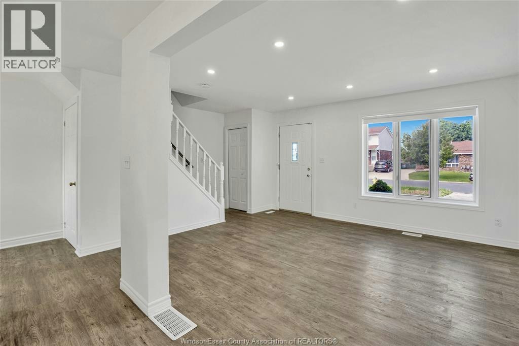 1272 Pacific SOUTH, Windsor, ON, N8X 5A2 - 5